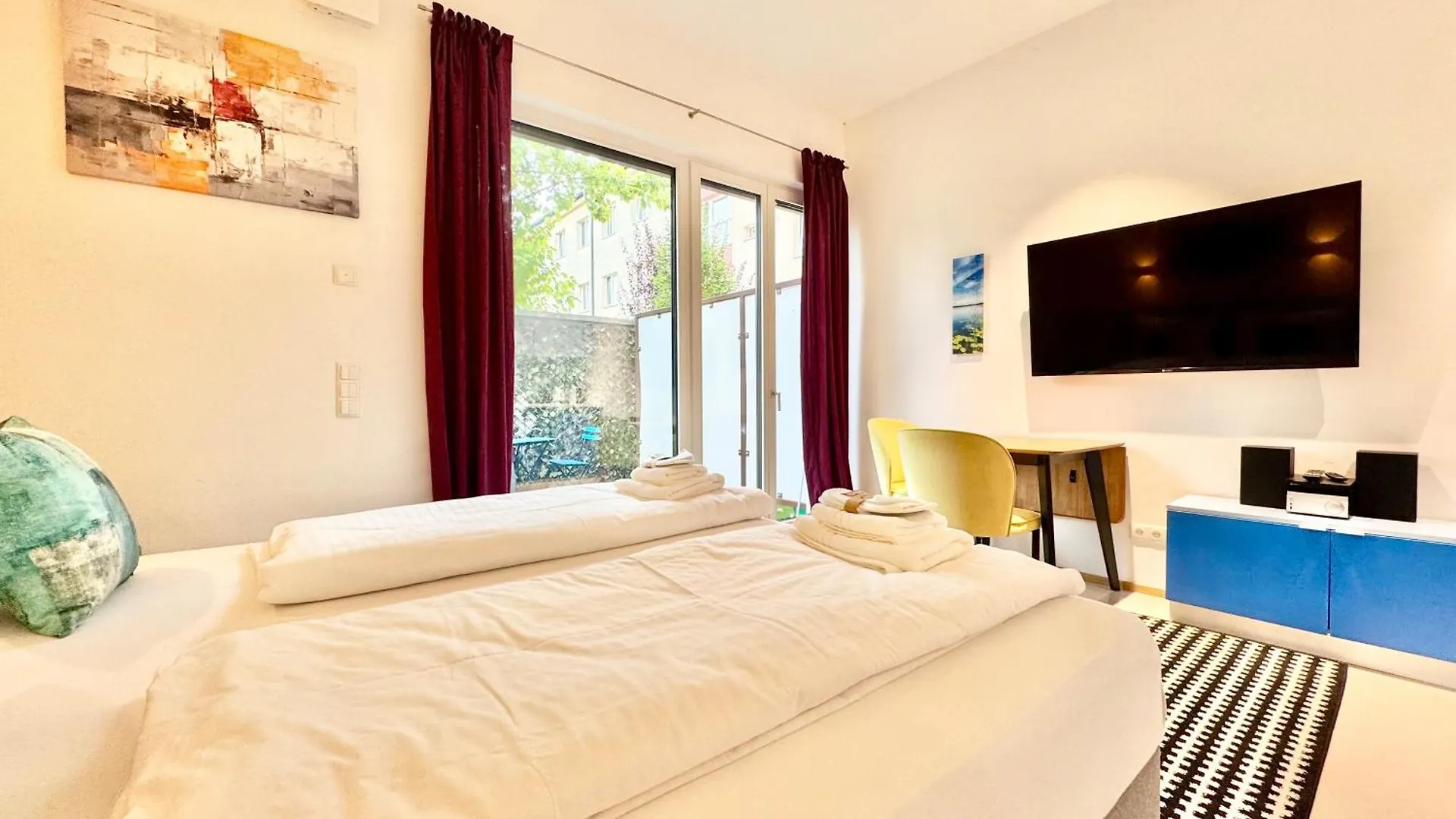 Apartment Moeblierte Wohnung Mit Terrasse Vienna