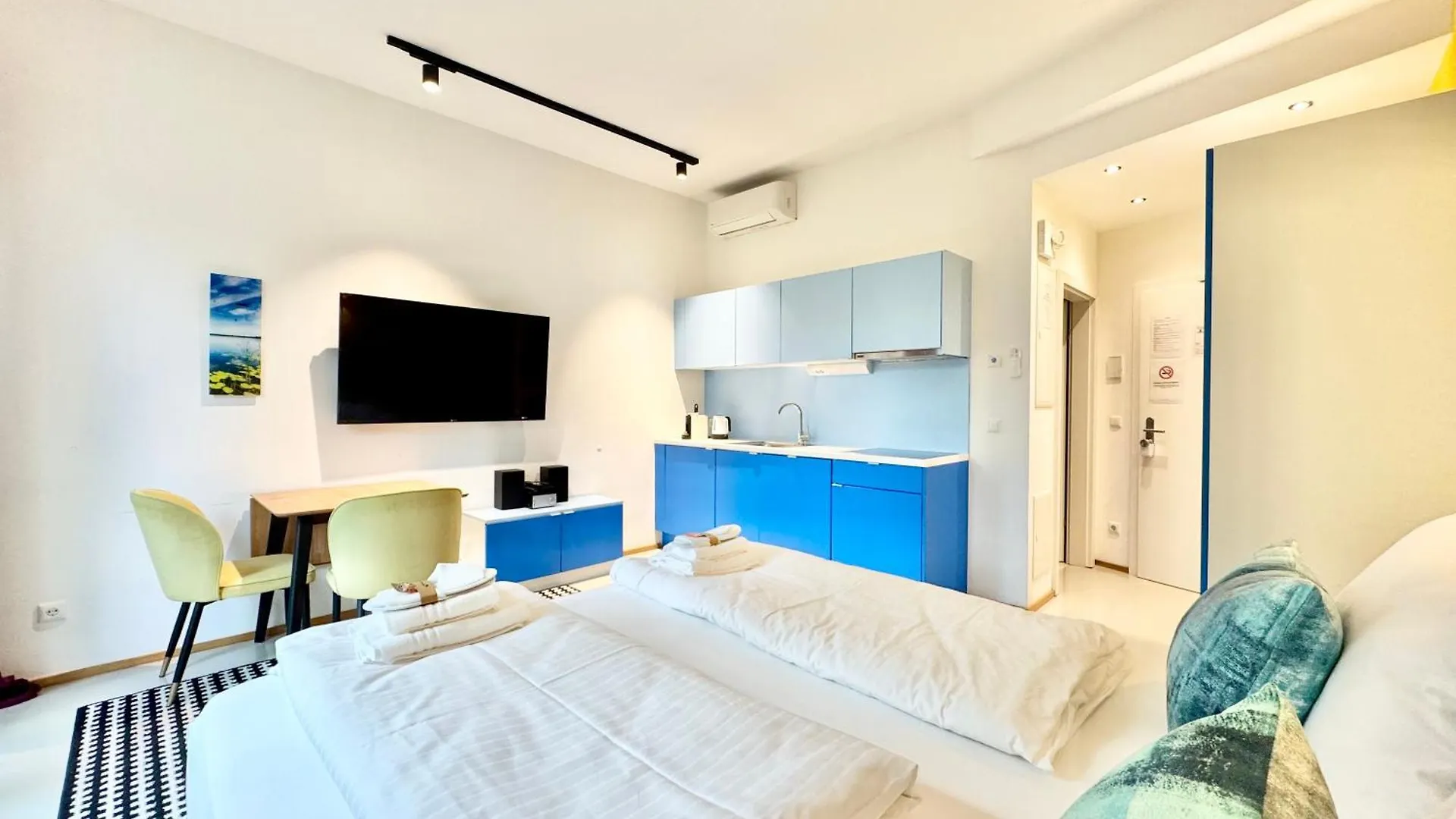 Moeblierte Wohnung Mit Terrasse Vienna 0*,  Austria
